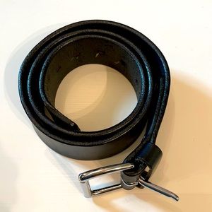 BLACK LEATHER BELT (small)